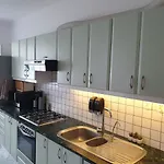 شقة Apartament Przy Metrze I Przy Lesie