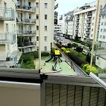 شقة Apartament Przy Metrze I Przy Lesie وارسو