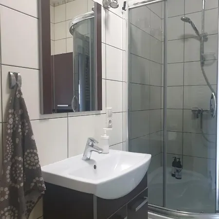 Apartament Przy Metrze I Przy Lesie *