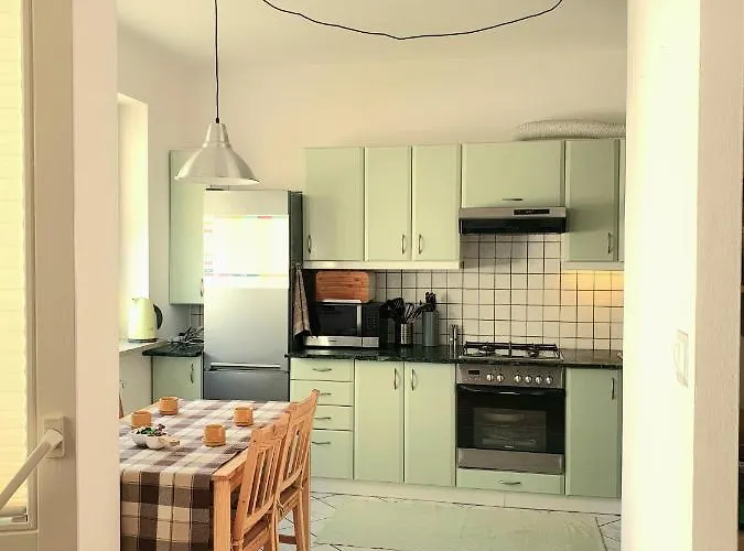 Apartament Przy Metrze I Przy Lesie * Warschau