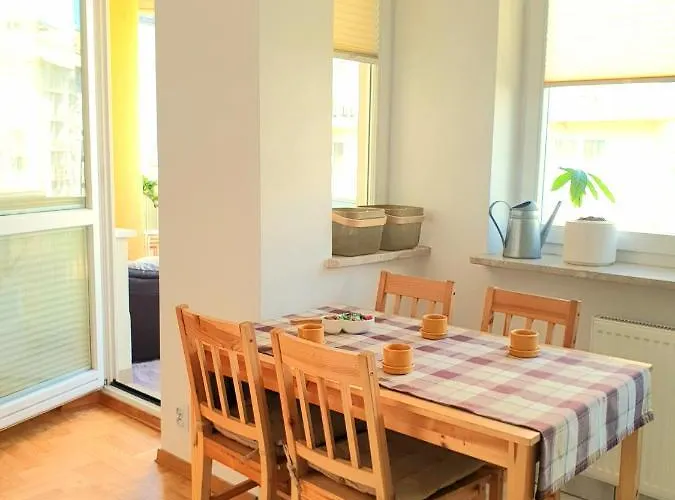 Apartament Przy Metrze I Przy Lesie Appartement Warschau