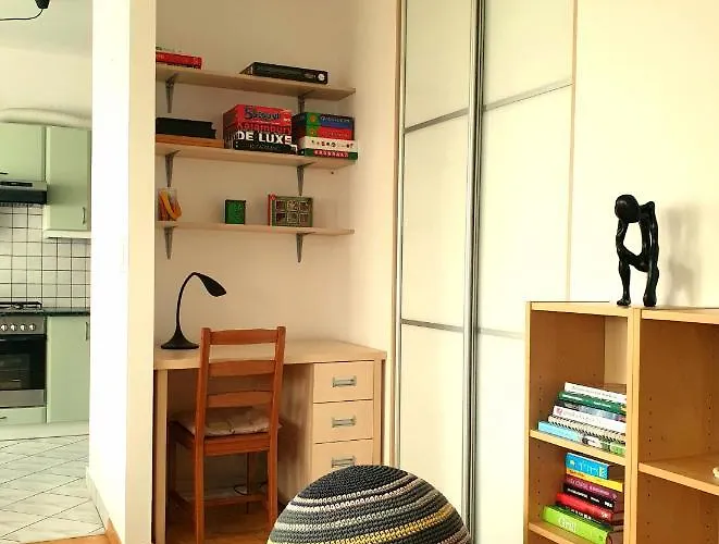 Apartament Przy Metrze I Przy Lesie Appartement