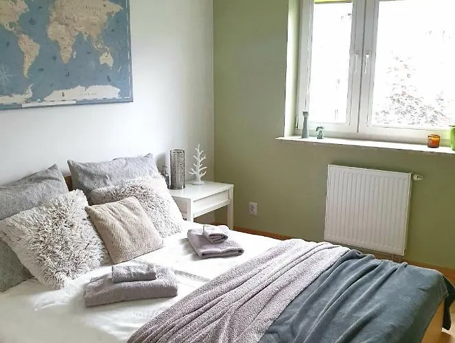 Apartament Przy Metrze I Przy Lesie Daire