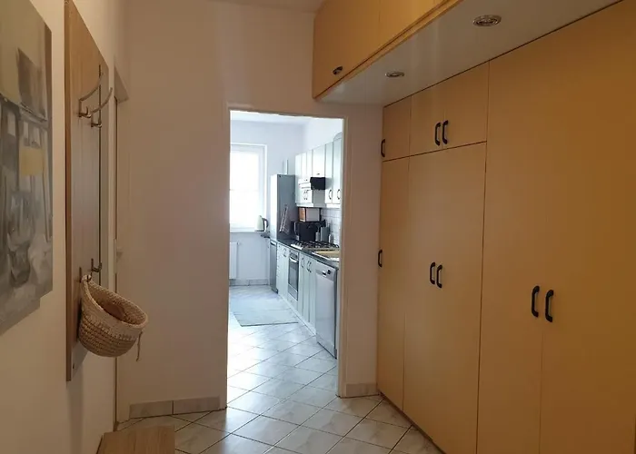 Appartement Apartament Przy Metrze I Przy Lesie Warschau