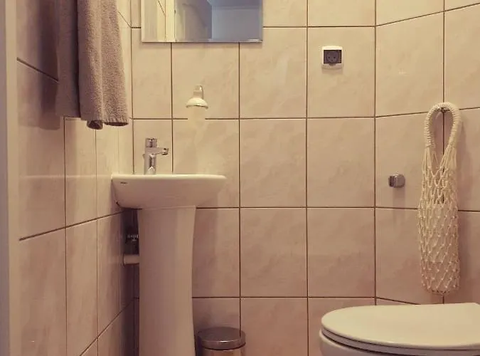 Appartement Apartament Przy Metrze I Przy Lesie Warschau