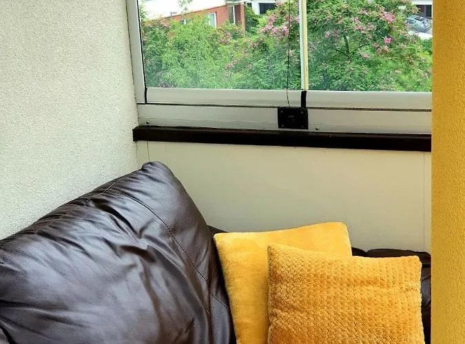 Appartement Apartament Przy Metrze I Przy Lesie Warschau