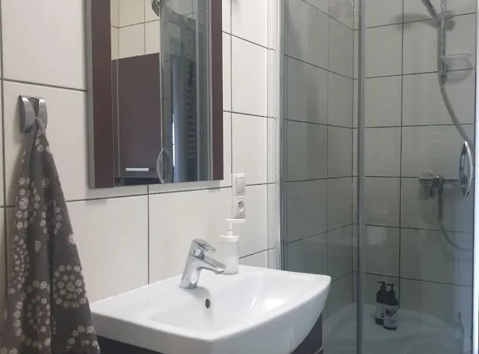 Apartament Przy Metrze I Przy Lesie *